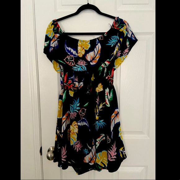 Tropical Print Off-the-Shoulder Dress - Picture 1 of 6